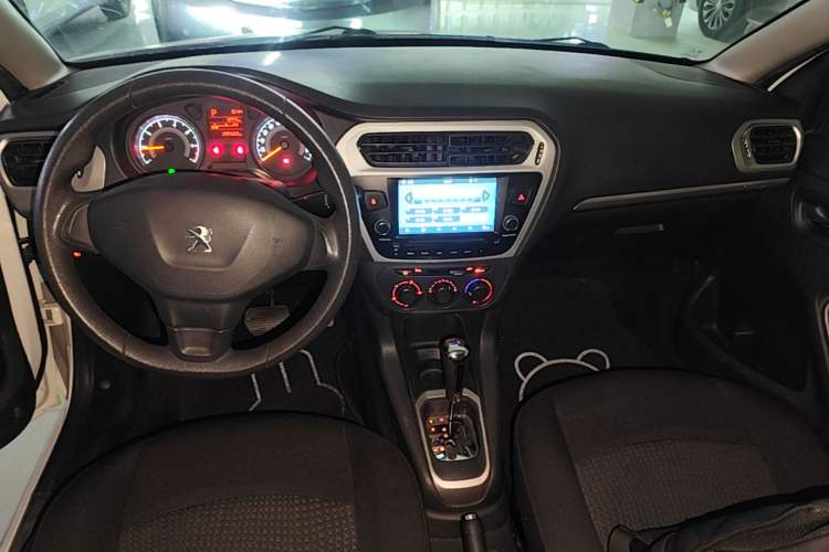 Used Peugeot 301 2014 1.6L Automatic Comfort Edition Audio And AC Panel