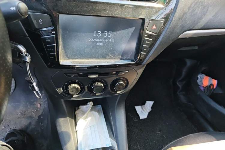 Used Peugeot 301 2014 1.6L Manual Comfort Edition Audio And AC Panel