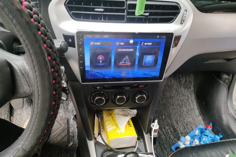 Used Peugeot 301 2014 1.6L Manual Comfort Edition CNG Audio And AC Panel