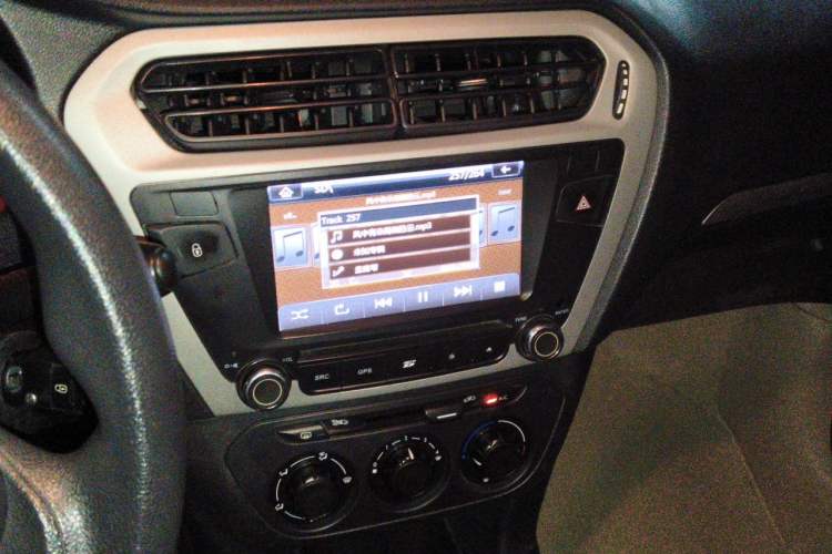 Used Peugeot 301 2014 1.6L Manual Comfort Edition Audio And AC Panel