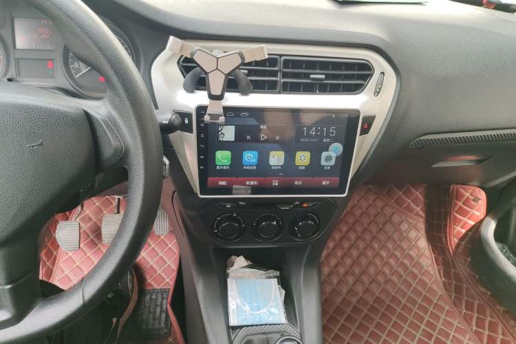 Used Peugeot 301 2014 1.6L Manual Comfort Edition Audio And AC Panel