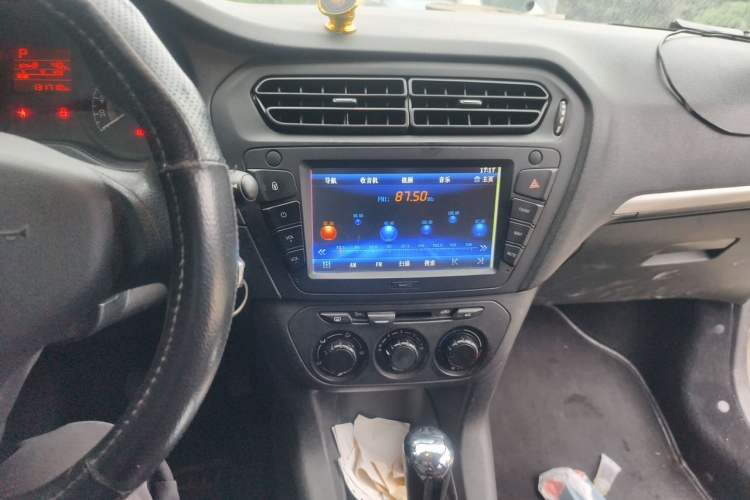 Used Peugeot 301 2014 1.6L Automatic Comfort Edition Audio And AC Panel