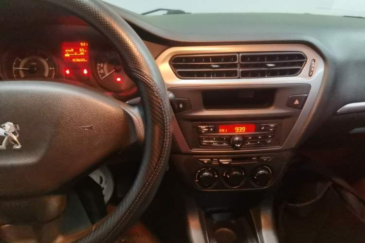 Used Peugeot 301 2014 1.6L Manual Comfort Edition Audio And AC Panel