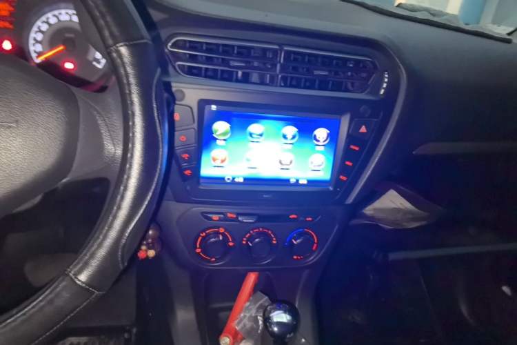 Used Peugeot 301 2014 1.6L Automatic Comfort Edition Audio And AC Panel