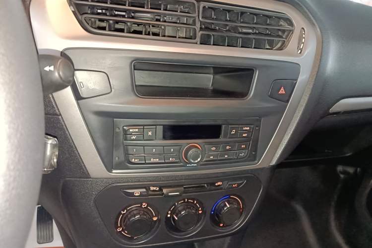 Used Peugeot 301 2014 1.6L Manual Comfort Edition Audio And AC Panel