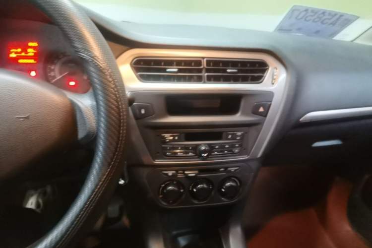 Used Peugeot 301 2014 1.6L Manual Comfort Edition Audio And AC Panel