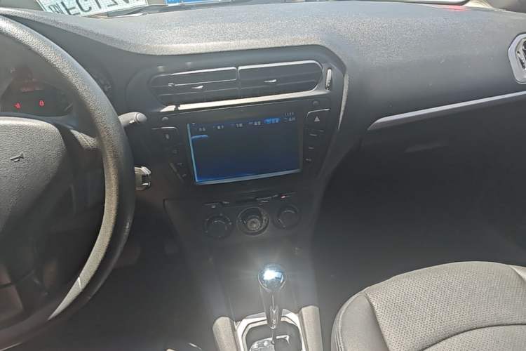 Used Peugeot 301 2014 1.6L Automatic Comfort Edition Audio And AC Panel