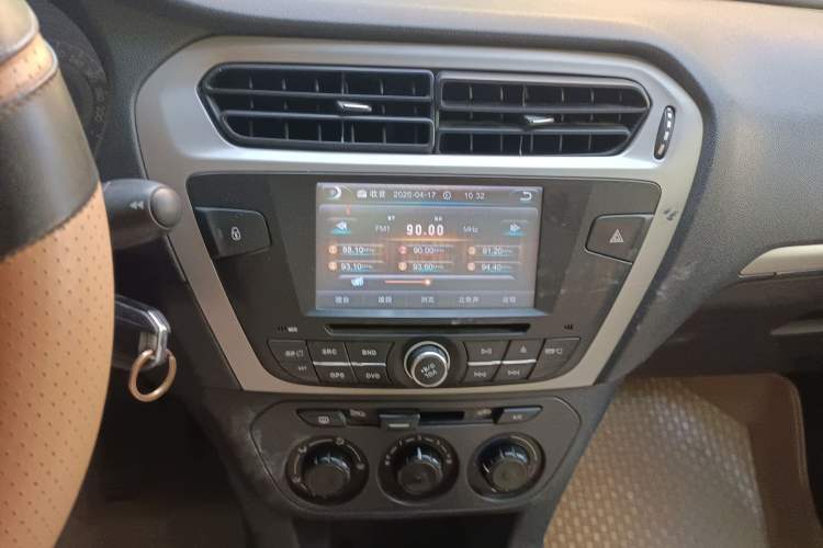 Used Peugeot 301 2014 1.6L Manual Comfort Edition Audio And AC Panel