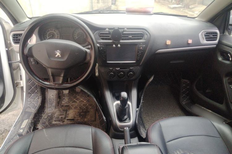 Used Peugeot 301 2014 1.6L Manual Comfort Edition Center Console