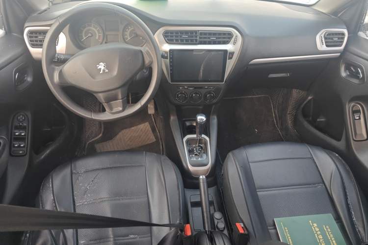 Used Peugeot 301 2014 1.6L Automatic Comfort Edition Center Console
