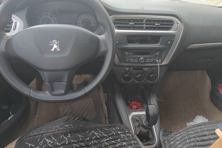 Used Peugeot 301 2014 1.6L Manual Comfort Edition Center Console