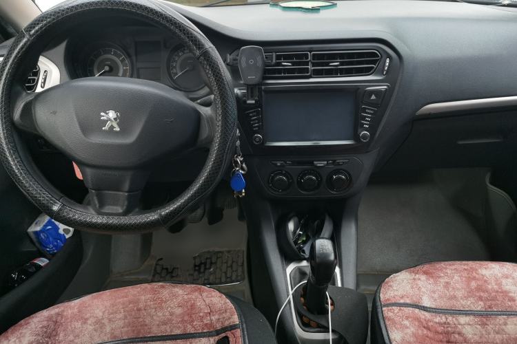 Used Peugeot 301 2014 1.6L Manual Comfort Edition Center Console