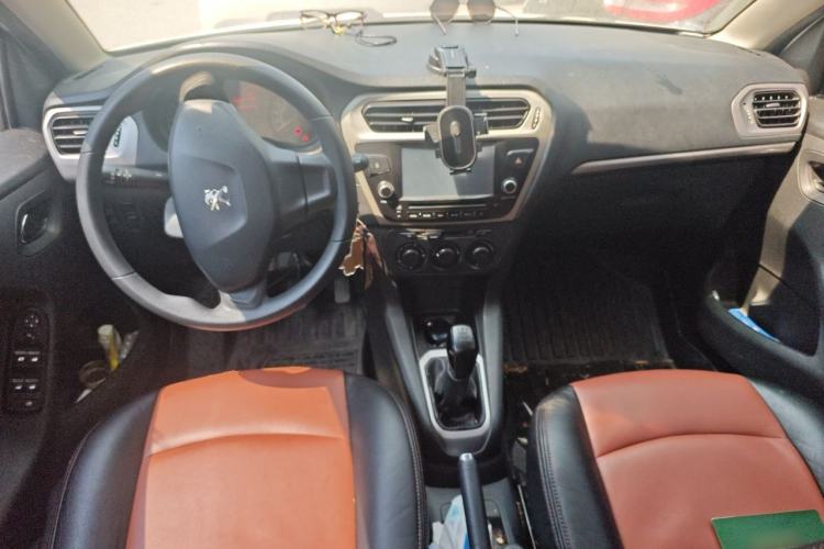 Used Peugeot 301 2014 1.6L Manual Comfort Edition Center Console