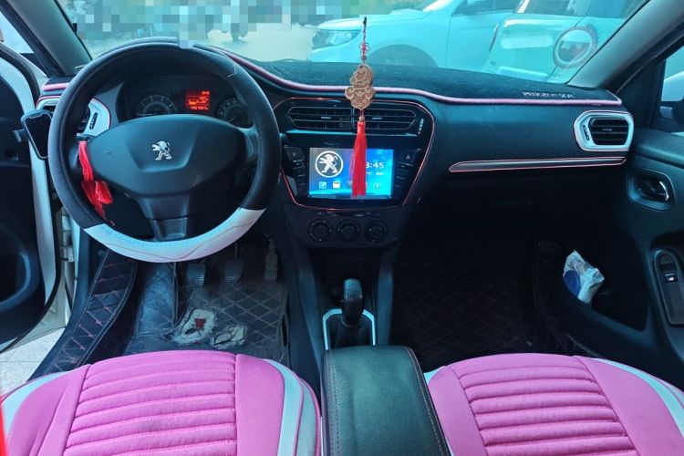 Used Peugeot 301 2014 1.6L Manual Comfort Edition Center Console