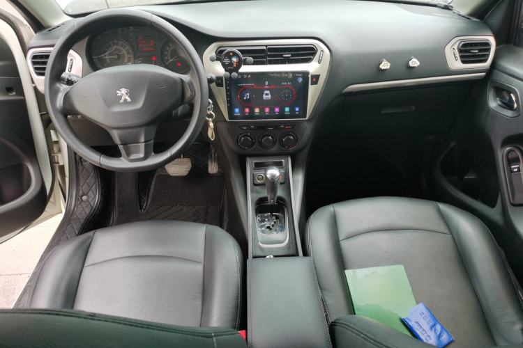 Used Peugeot 301 2014 1.6L Automatic Comfort Edition Center Console