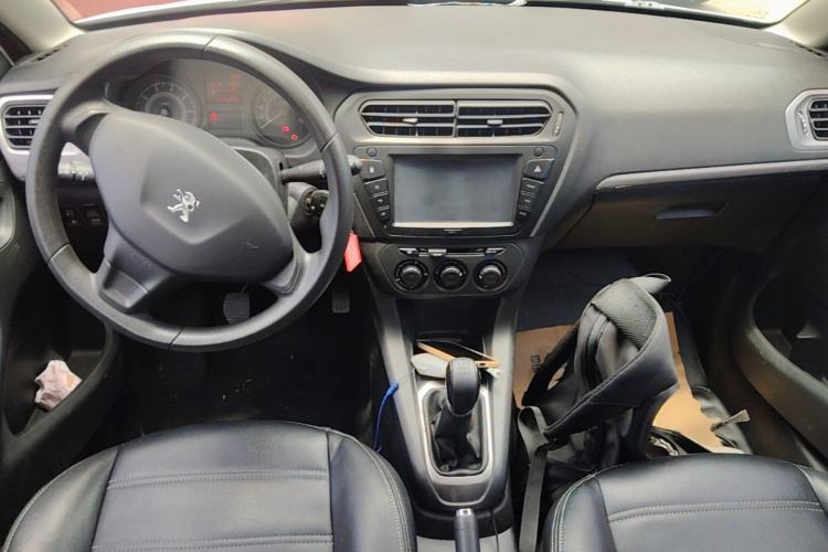 Used Peugeot 301 2014 1.6L Manual Comfort Edition Center Console