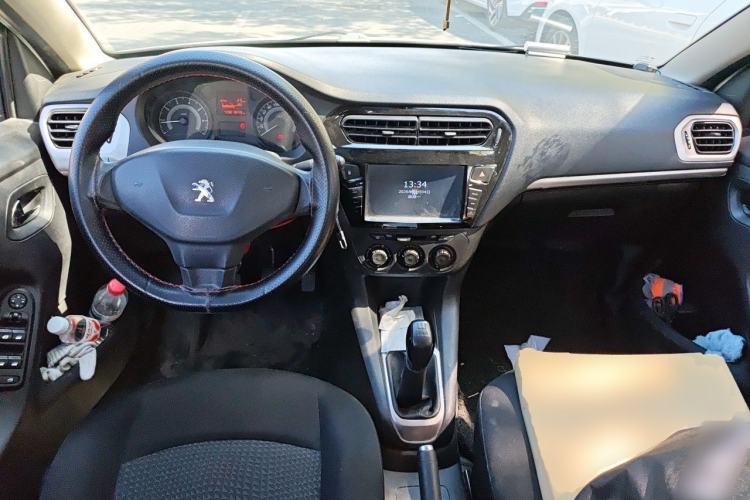 Used Peugeot 301 2014 1.6L Manual Comfort Edition Center Console