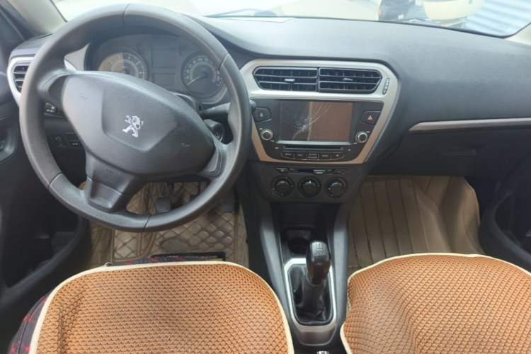 Used Peugeot 301 2014 1.6L Manual Comfort Edition Center Console