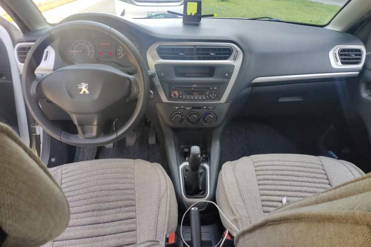 Used Peugeot 301 2014 1.6L Manual Comfort Edition Center Console