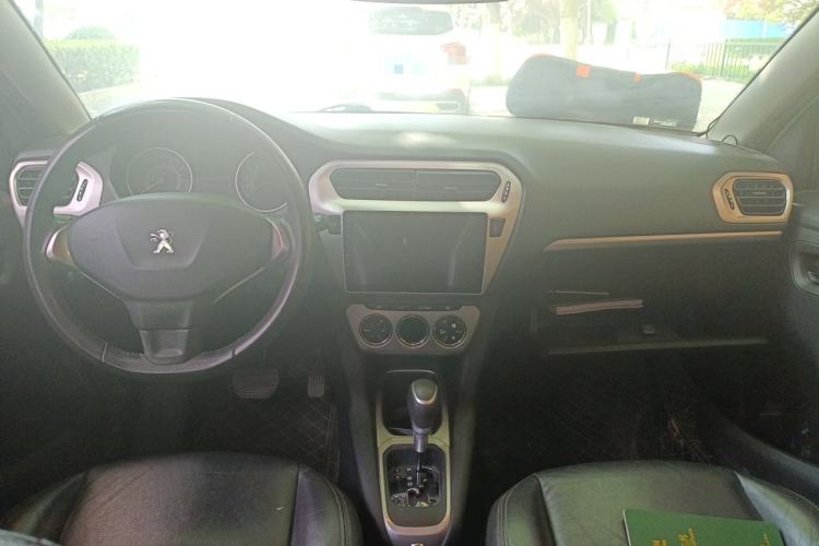 Used Peugeot 301 2014 1.6L Automatic Prestige Edition Center Console