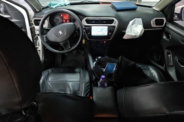 Used Peugeot 301 2014 1.6L Manual Comfort Edition Center Console