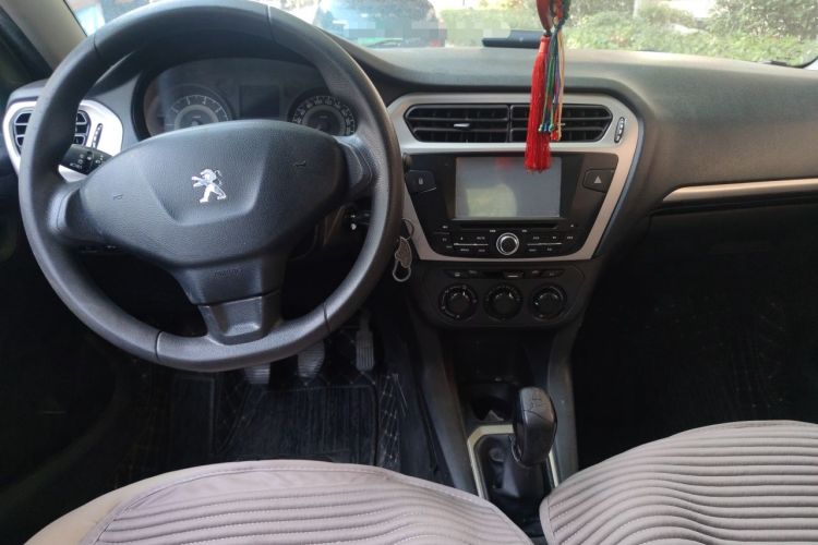 Used Peugeot 301 2014 1.6L Manual Comfort Edition Center Console