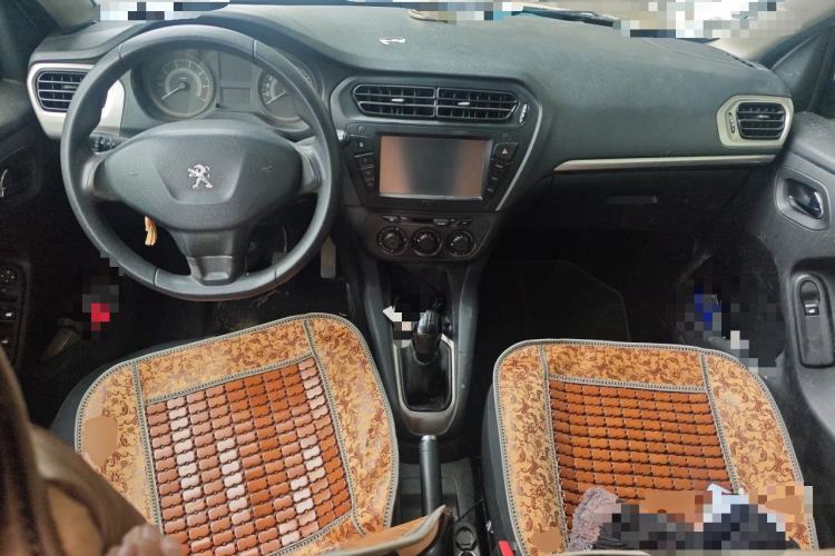 Used Peugeot 301 2014 1.6L Manual Comfort Edition Center Console
