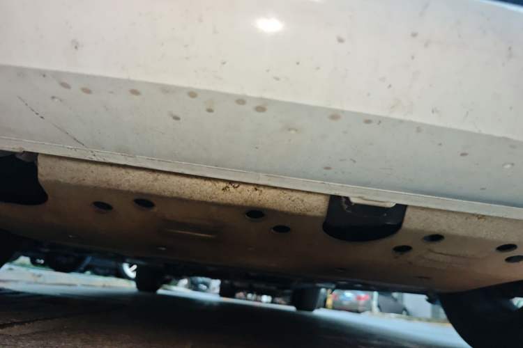 Used Peugeot 301 2014 1.6L Manual Comfort Edition Chassis Front