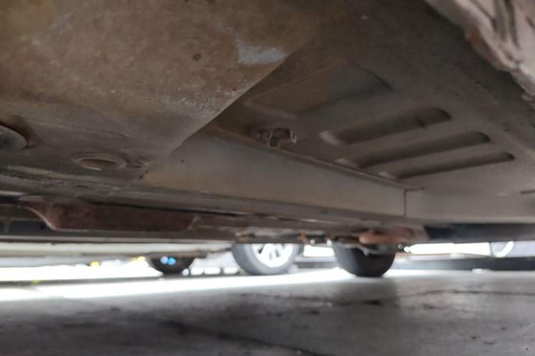 Used Peugeot 301 2014 1.6L Manual Comfort Edition Chassis Front Left