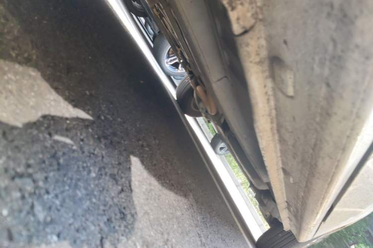 Used Peugeot 301 2014 1.6L Manual Luxury Edition Chassis Front Left