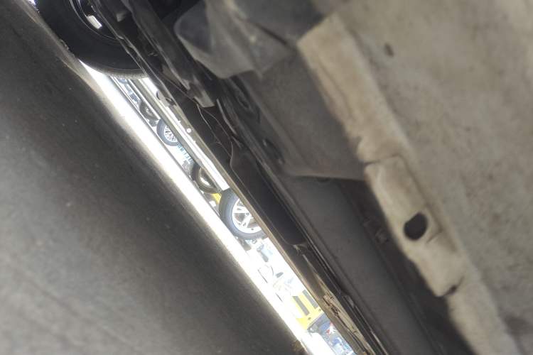 Used Peugeot 301 2014 1.6L Manual Comfort Edition Chassis Front Left