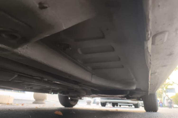 Used Peugeot 301 2014 1.6L Manual Comfort Edition Chassis Front Left