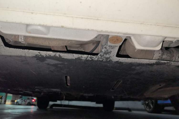 Used Peugeot 301 2014 1.6L Manual Comfort Edition Chassis Front