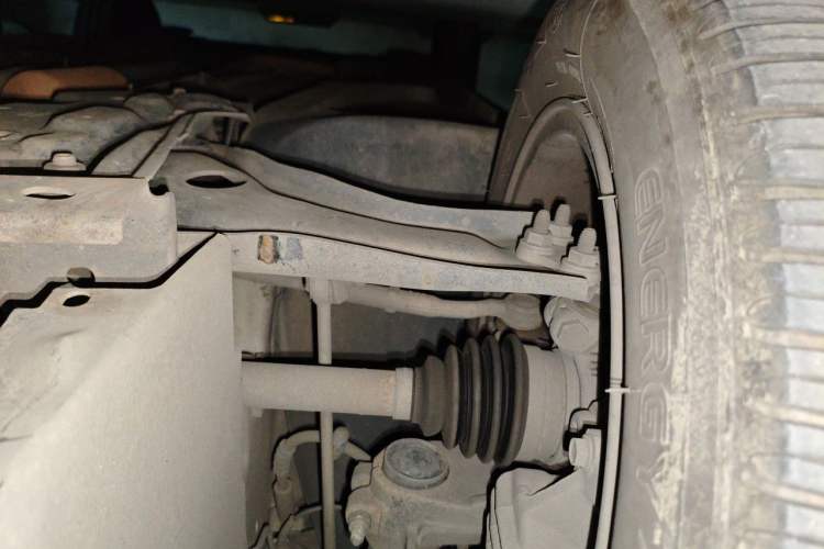 Used Peugeot 301 2014 1.6L Manual Comfort Edition Chassis Front Right