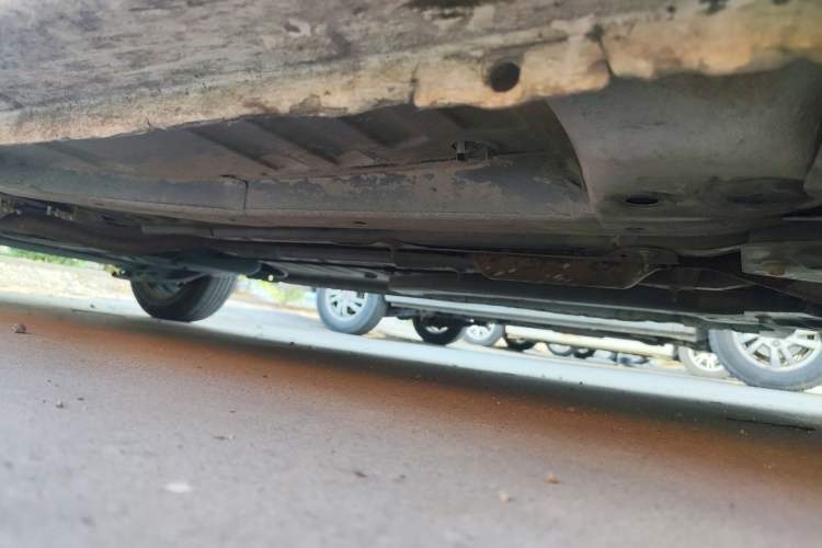 Used Peugeot 301 2014 1.6L Manual Comfort Edition Chassis Front Right
