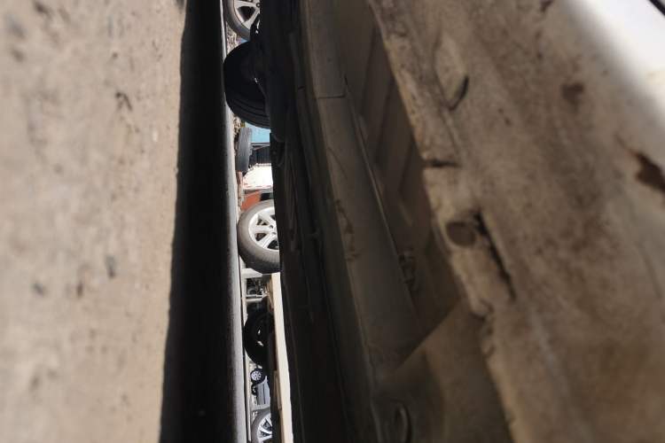 Used Peugeot 301 2014 1.6L Automatic Luxury Edition Chassis Front Right