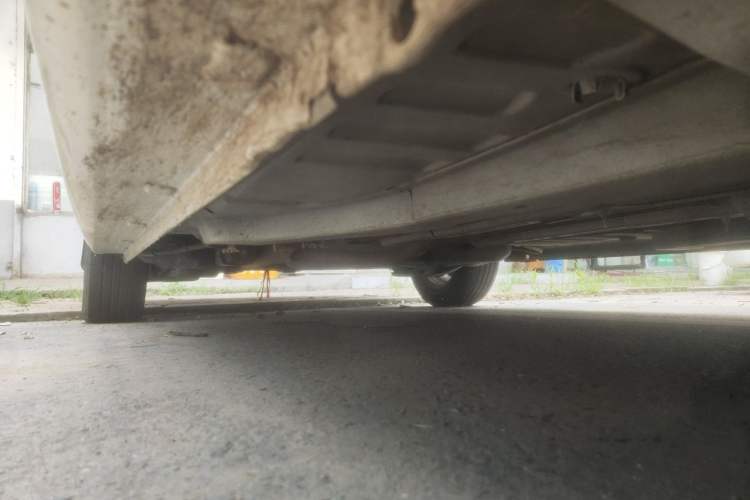 Used Peugeot 301 2014 1.6L Manual Comfort Edition Chassis Front Right