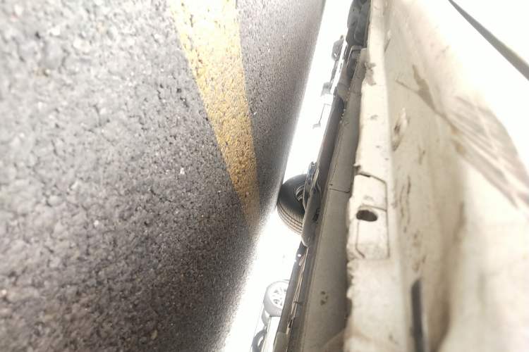 Used Peugeot 301 2014 1.6L Manual Comfort Edition Chassis Front Right
