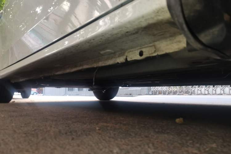 Used Peugeot 301 2014 1.6L Manual Comfort Edition Chassis Front Right