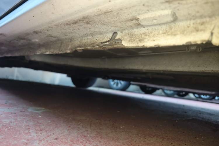 Used Peugeot 301 2014 1.6L Manual Comfort Edition Chassis Front Right