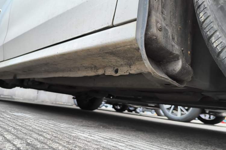 Used Peugeot 301 2014 1.6L Manual Comfort Edition CNG Chassis Front Right