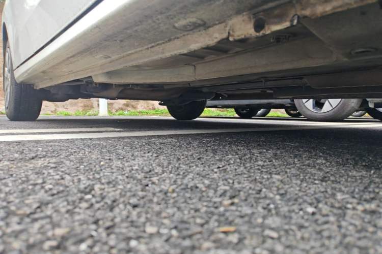 Used Peugeot 301 2014 1.6L Automatic Comfort Edition Chassis Front Right