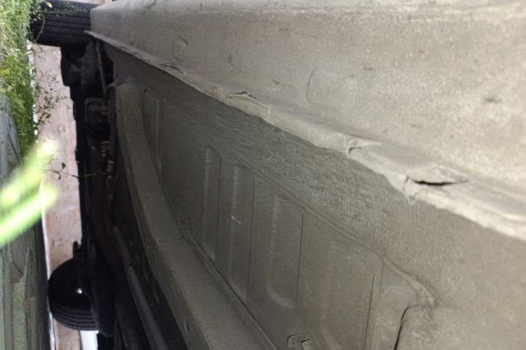 Used Peugeot 301 2014 1.6L Manual Comfort Edition Chassis Front Right