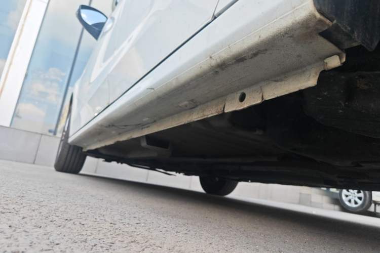 Used Peugeot 301 2014 1.6L Manual Comfort Edition Chassis Rear Left