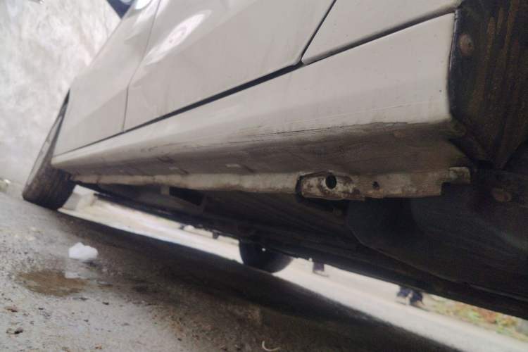 Used Peugeot 301 2014 1.6L Manual Comfort Edition Chassis Rear Left