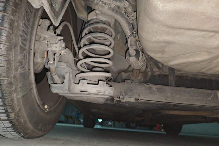 Used Peugeot 301 2014 1.6L Manual Comfort Edition Chassis Rear Left