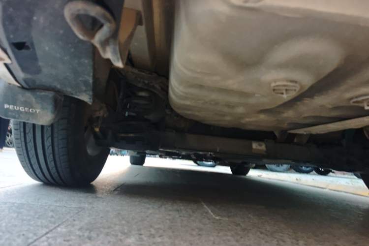 Used Peugeot 301 2014 1.6L Manual Comfort Edition Chassis Rear Left