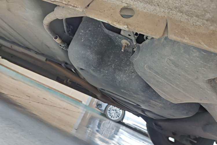 Used Peugeot 301 2014 1.6L Manual Comfort Edition Chassis Rear Left