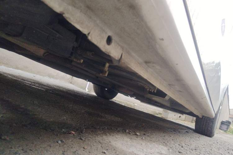 Used Peugeot 301 2014 1.6L Manual Comfort Edition Chassis Rear Right