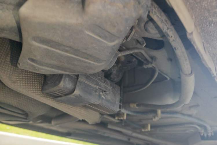 Used Peugeot 301 2014 1.6L Automatic Comfort Edition Chassis Rear Right